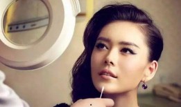 娱乐圈里喜欢爆料的明星,揭秘明星背后的秘密