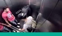 恶搞电梯爆料视频大全最新,笑料百出，欢乐无限