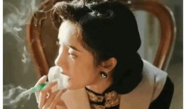 娱乐圈吃瓜爆料燕子,燕子吃瓜爆料，揭秘明星幕后故事