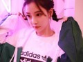 冯提莫最新爆料图片高清,揭秘网红背后的真实生活