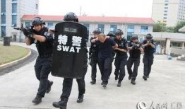 南宁警察爆料案件最新进展,疑点重重，案情再掀波澜